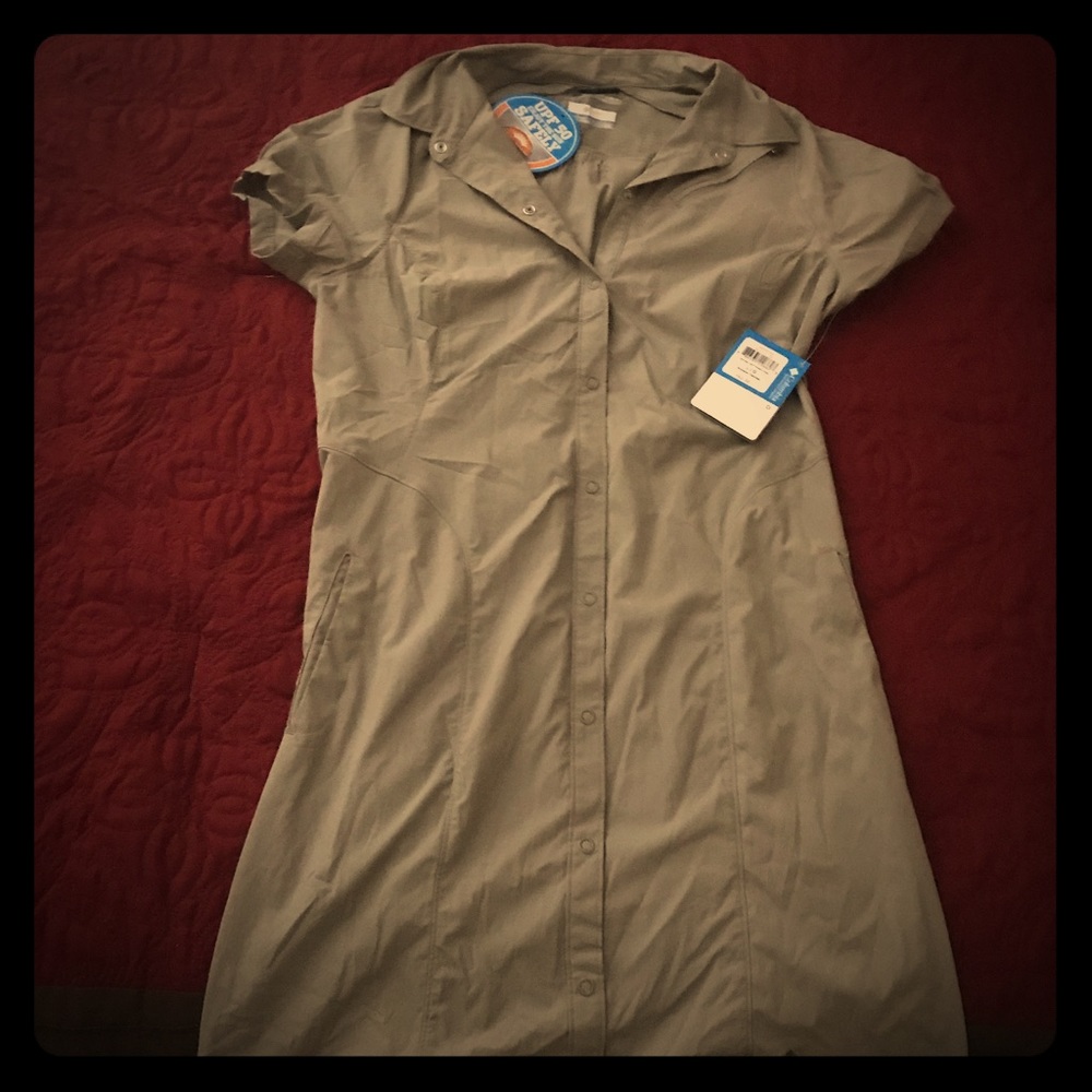 Ladies Columbia brand dress sz 10 NWT $30+ $4.99